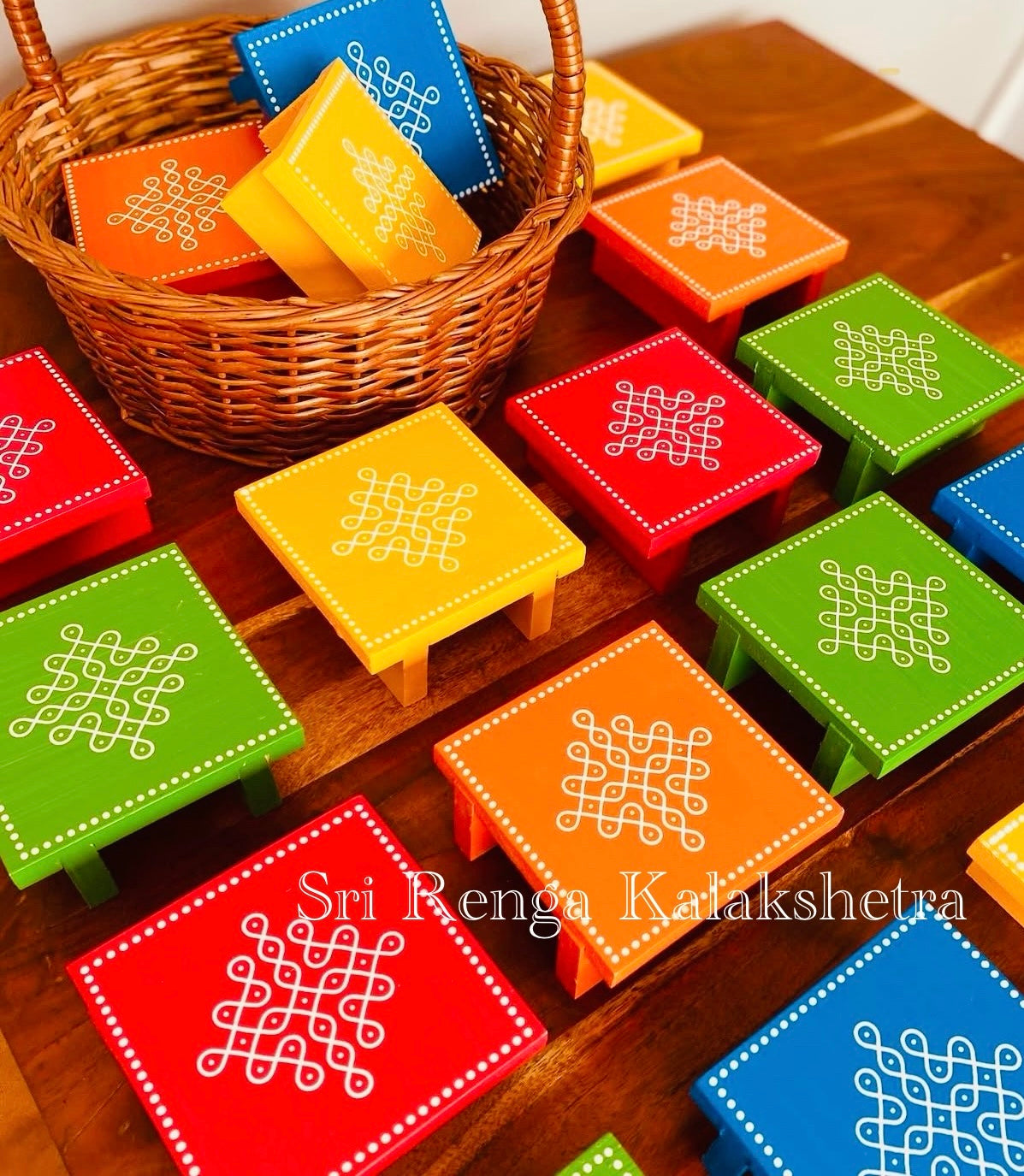 ๐๐จ๐จ๐ฃ๐ ๐๐ก๐จ๐ฐ๐ค๐ข